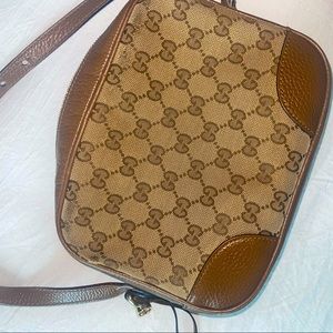 gucci totes outlet